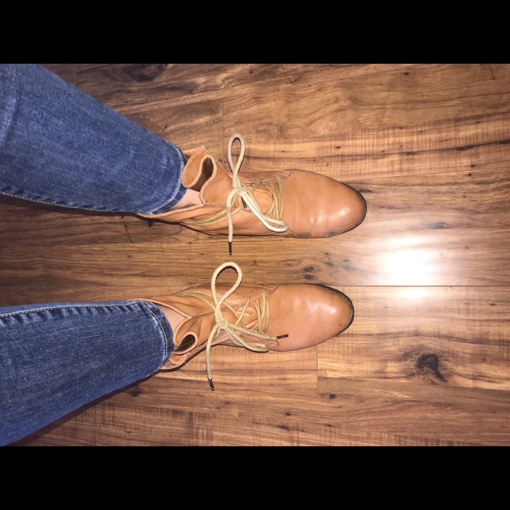 Tie up booties